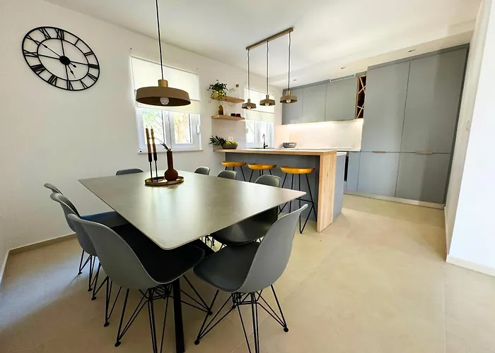 Prora Mare Дом отдыха Ждрелац