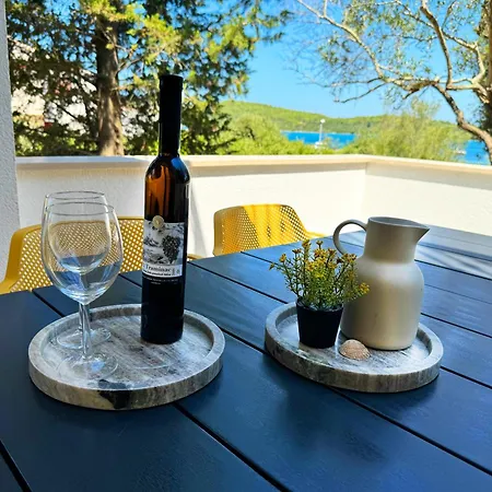 Beachfront Prora Mare With Sea View Tatil Evi Ždrelac